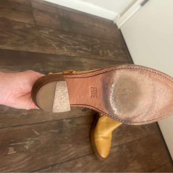 Frye Women’s Boots - Picture 3 of 5